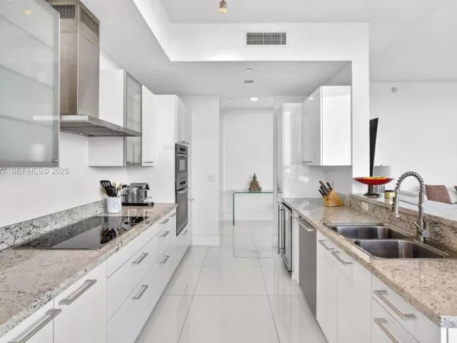 Продажа квартиры #2303 - фото 6907287