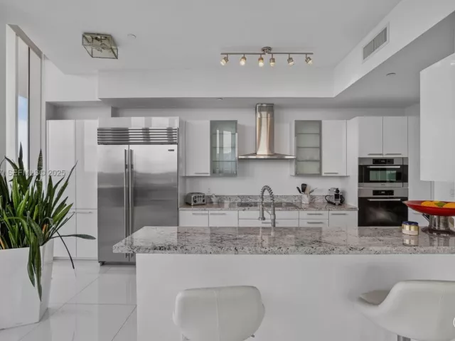 Продажа квартиры #2303 - фото 6907290