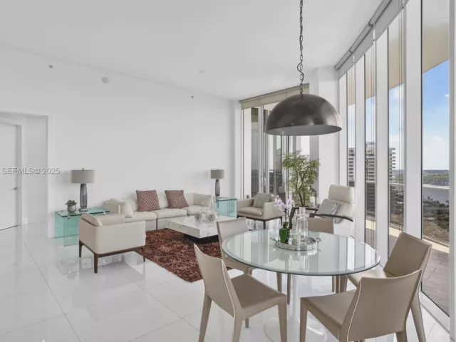 Продажа квартиры #2303 - фото 6907292