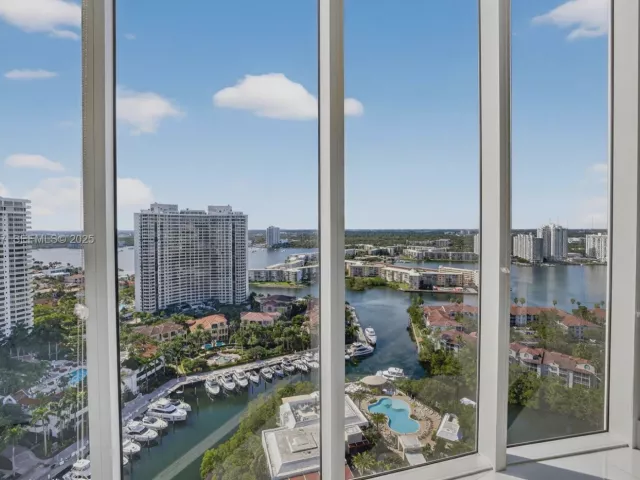 Продажа квартиры #2303 - фото 6907278