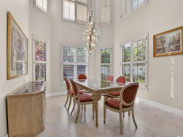 Продажа дома по адресу 6395 NW 24th Avenue - фото 6907793