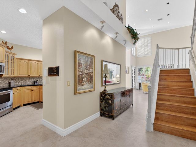 Продажа дома по адресу 6395 NW 24th Avenue - фото 6907804