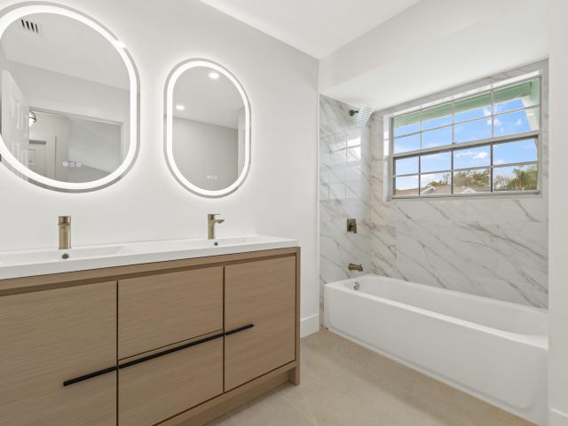 Продажа дома по адресу 5115 Coronado Ridge - фото 6910097