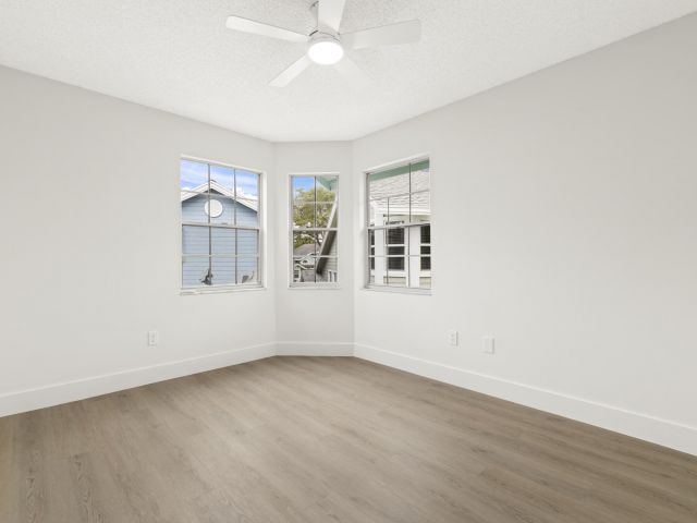 Продажа дома по адресу 5115 Coronado Ridge - фото 6910099