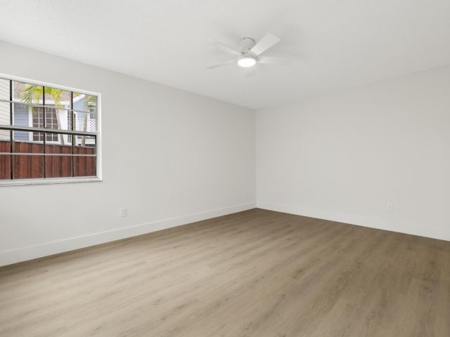 Продажа дома по адресу 5115 Coronado Ridge - фото 6910103