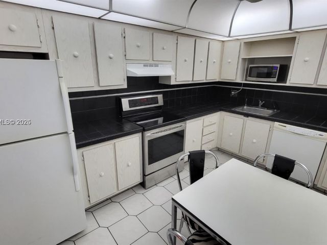 Продажа квартиры #1117 - фото 7512064