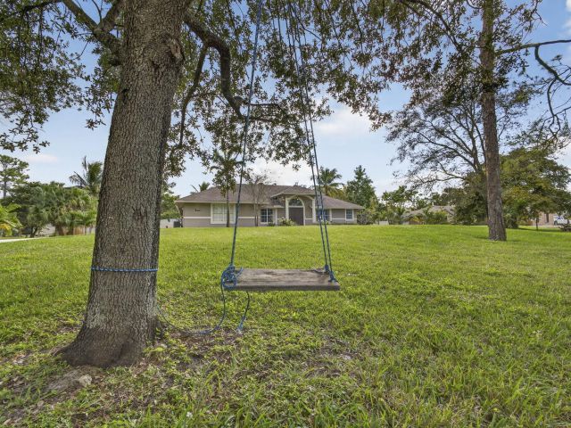 Дом в аренду по адресу 11646 63rd Lane N - фото 6908662