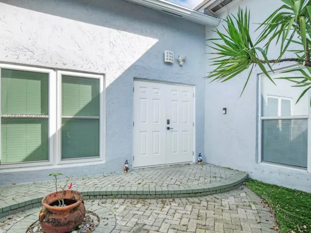 Продажа дома по адресу 4093 NW 1st Pl - фото 6917748