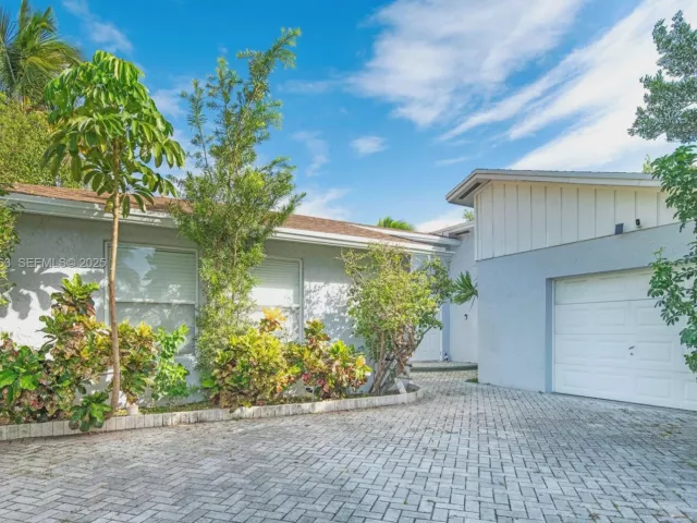 Продажа дома по адресу 4093 NW 1st Pl - фото 6917749