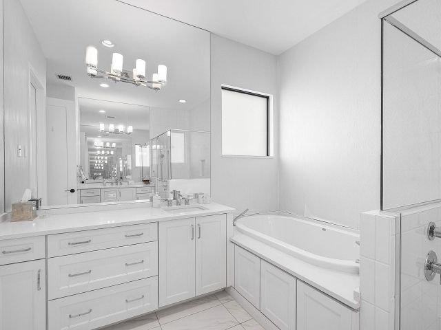 Продажа дома по адресу 8617 Tower Bridge Court - фото 6911810