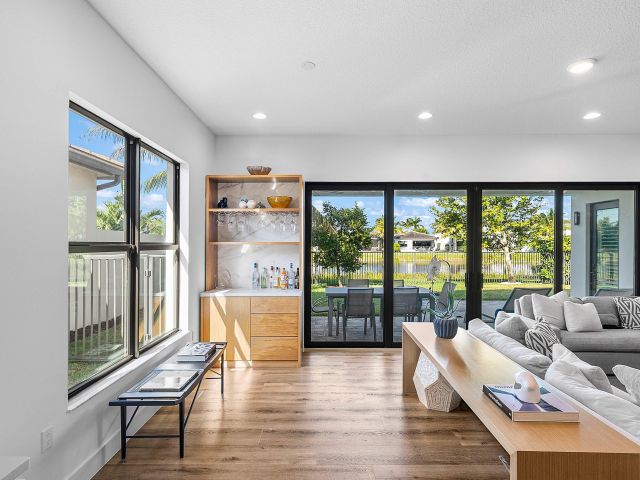 Продажа дома по адресу 8617 Tower Bridge Court - фото 6911816