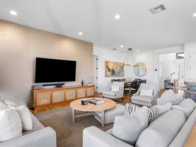 Продажа дома по адресу 8617 Tower Bridge Court - фото 6911817