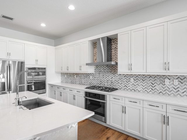 Продажа дома по адресу 8617 Tower Bridge Court - фото 6911820