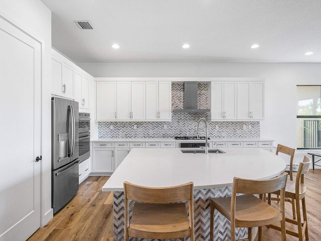 Продажа дома по адресу 8617 Tower Bridge Court - фото 6911822