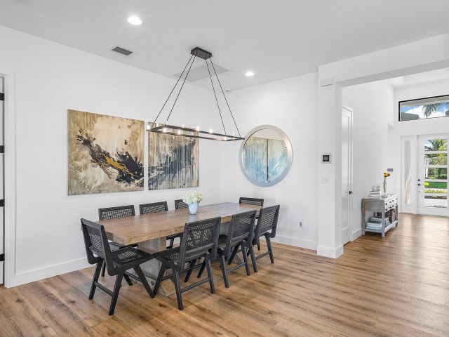 Продажа дома по адресу 8617 Tower Bridge Court - фото 6911824