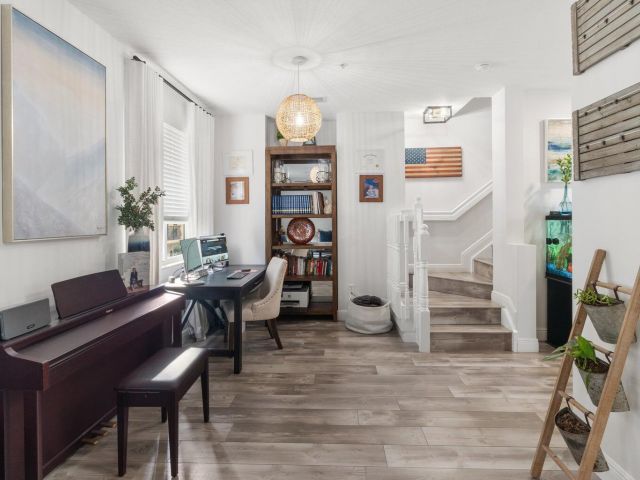 Дом в аренду по адресу 3643 NW 5th Terrace - фото 6908678