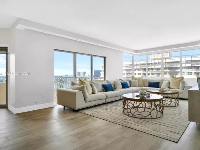 Продажа квартиры #17F - фото 6910710