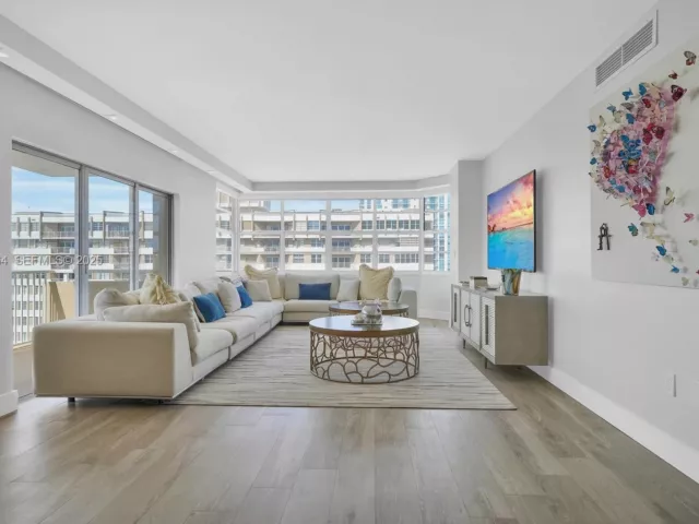 Продажа квартиры #17F - фото 6910713