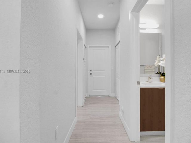 Продажа дома по адресу 14671 SW 20th St - фото 7439528