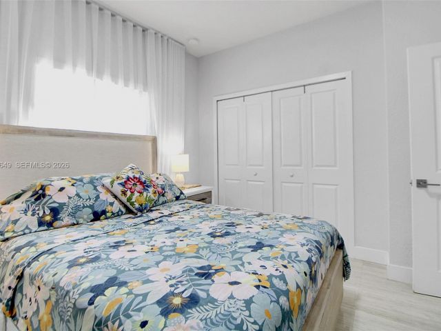 Продажа дома по адресу 14671 SW 20th St - фото 7439531