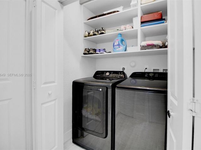 Продажа дома по адресу 14671 SW 20th St - фото 7439532