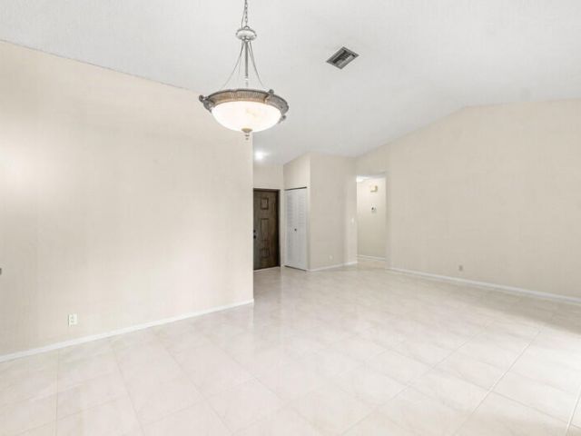 Дом в аренду по адресу 21011 Windemere Lane - фото 6918738