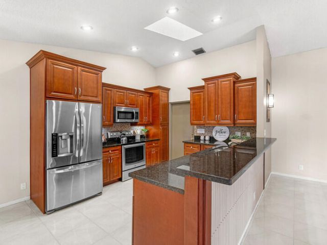 Дом в аренду по адресу 21011 Windemere Lane - фото 6918741