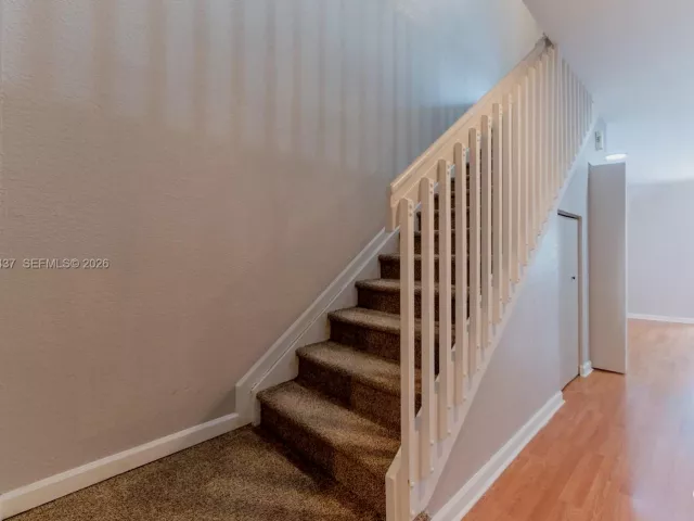 Продажа дома по адресу 59 SE 3rd Ave - фото 6910472