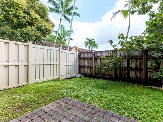 Продажа дома по адресу 59 SE 3rd Ave - фото 6910476