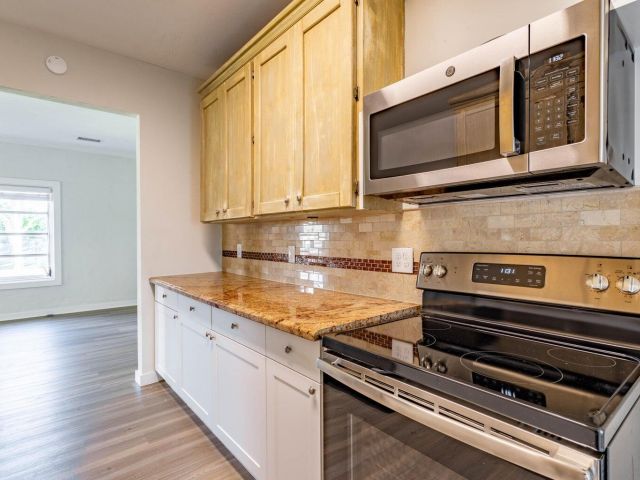 Дом в аренду по адресу 1716 Mercer Avenue - фото 6911783