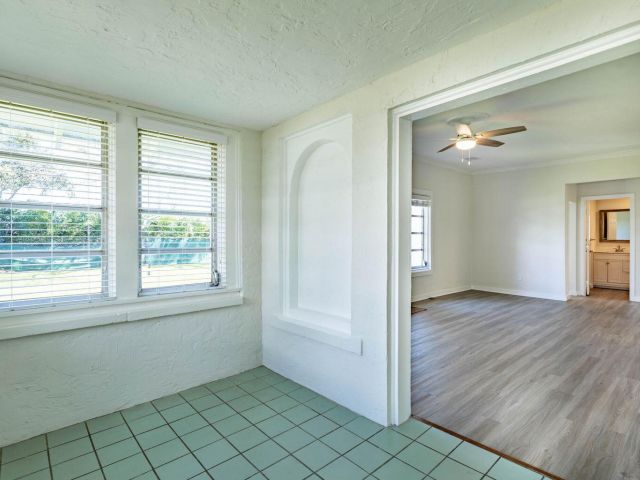 Дом в аренду по адресу 1716 Mercer Avenue - фото 6911790