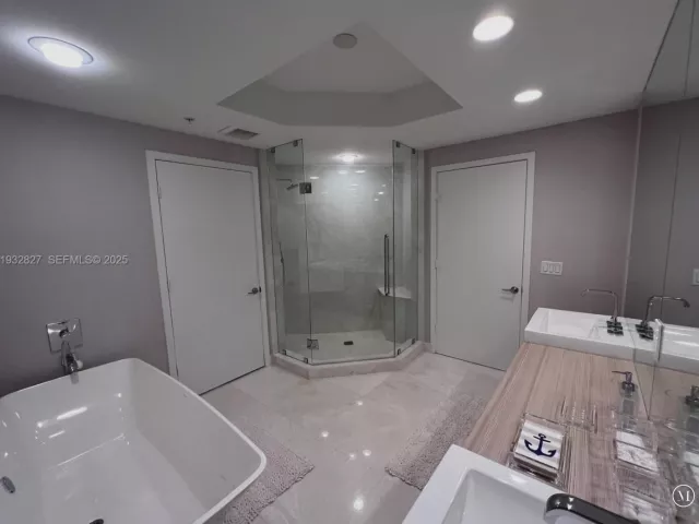 Продажа квартиры #1402 - фото 6911104