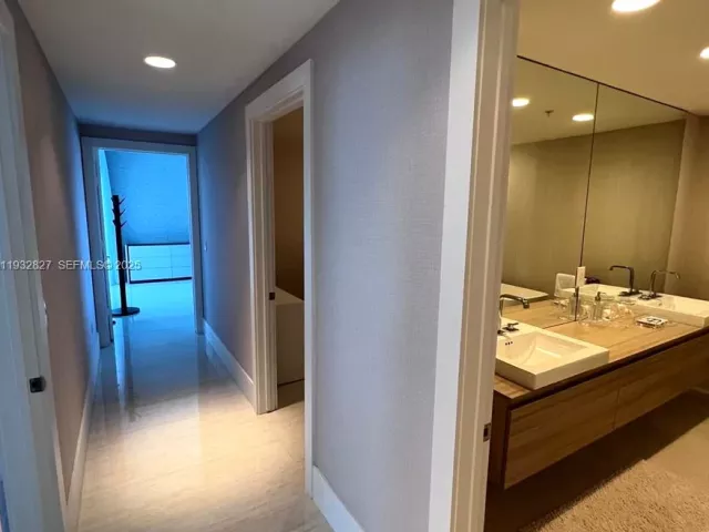 Продажа квартиры #1402 - фото 6911105