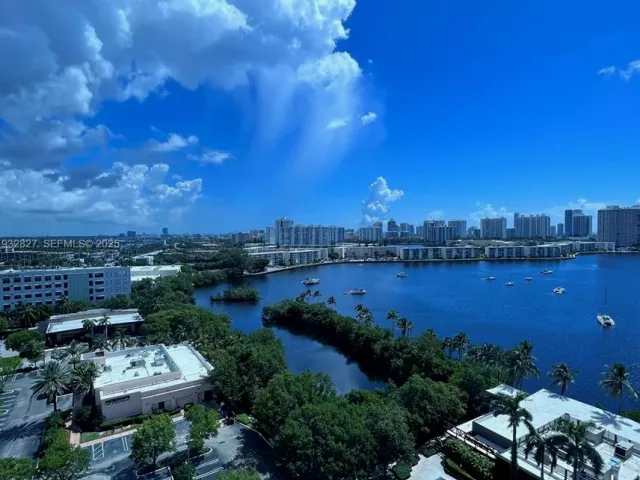 Продажа квартиры #1402 - фото 6911108