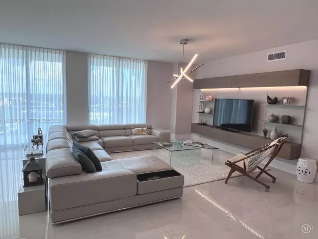 Продажа квартиры #1402 - фото 6911113