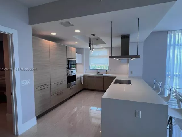 Продажа квартиры #1402 - фото 6911099