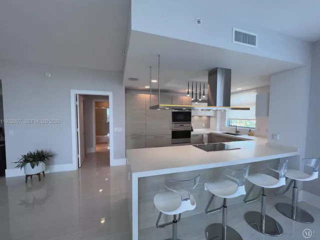 Продажа квартиры #1402 - фото 6911100