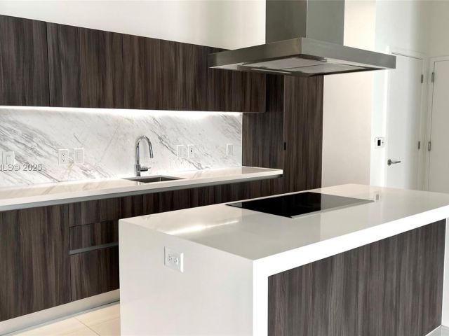 Продажа квартиры #412 - фото 6912755