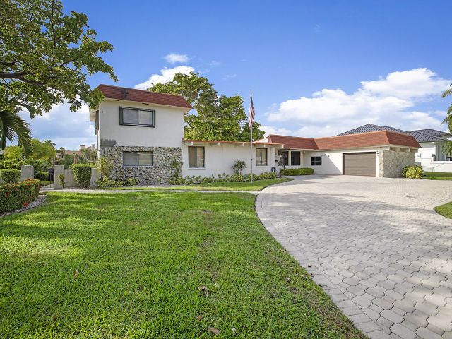 Дом в аренду по адресу 1901 N Riverside Drive - фото 6920857