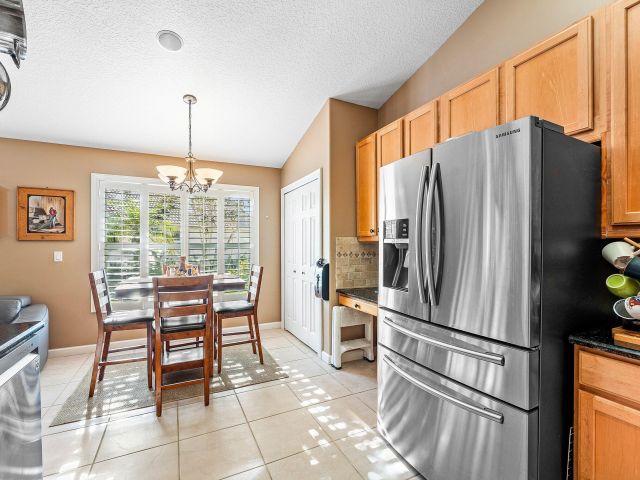 Продажа дома по адресу 3766 Victoria Road - фото 6910349