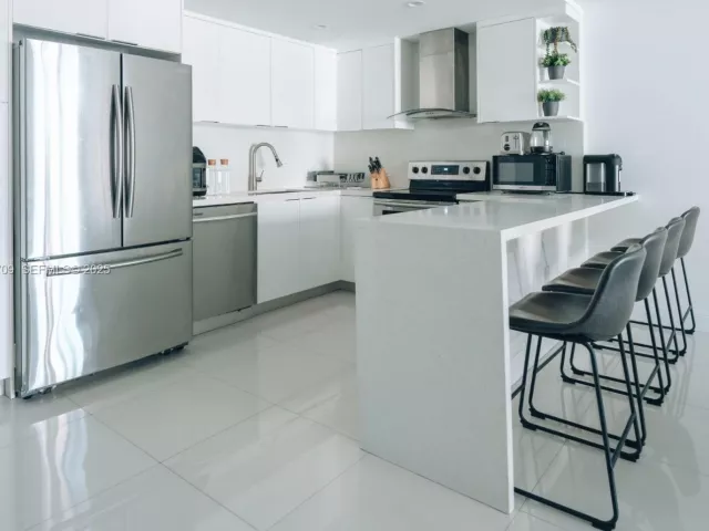 Продажа квартиры #1003 - фото 6912998