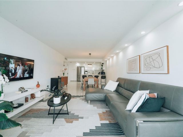 Продажа квартиры #1003 - фото 6912995