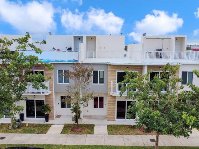 Дом в аренду по адресу 14482 SW 259th St 0 - фото 7464682