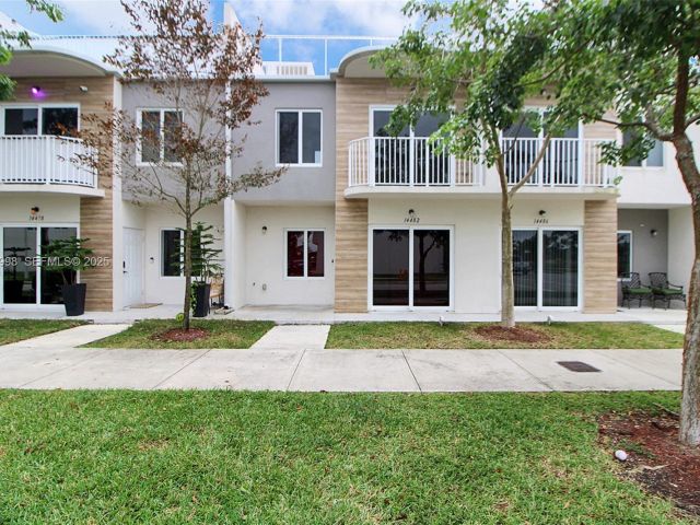 Дом в аренду по адресу 14482 SW 259th St 0 - фото 7464686