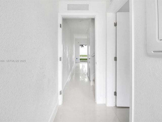 Дом в аренду по адресу 14482 SW 259th St 0 - фото 7464694