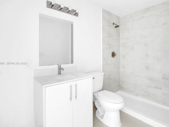 Дом в аренду по адресу 14482 SW 259th St 0 - фото 7464699