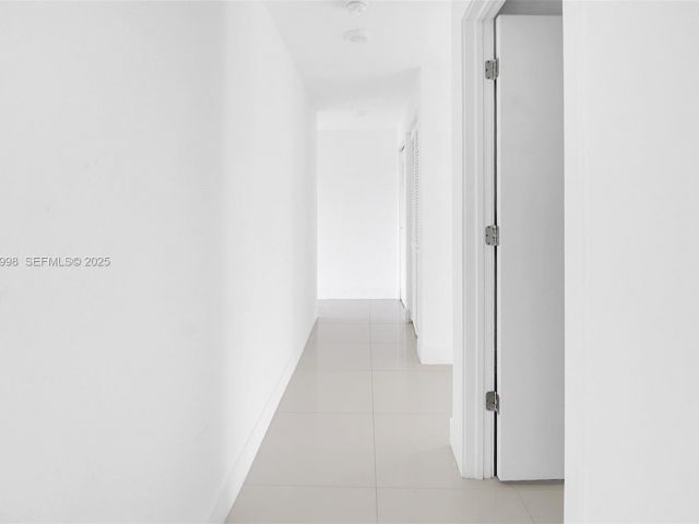 Дом в аренду по адресу 14482 SW 259th St 0 - фото 7464712