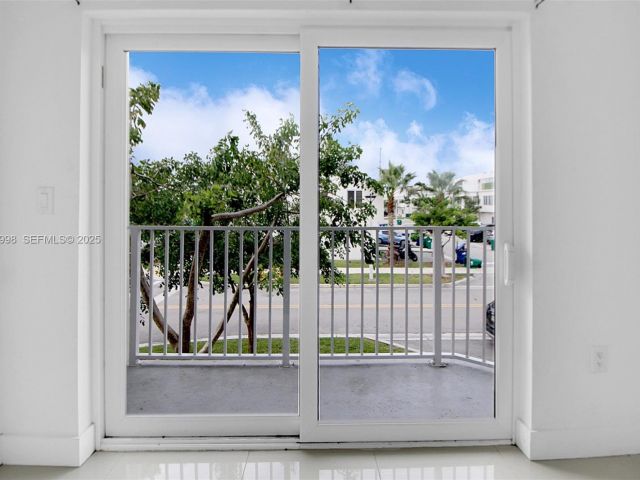 Дом в аренду по адресу 14482 SW 259th St 0 - фото 7464718