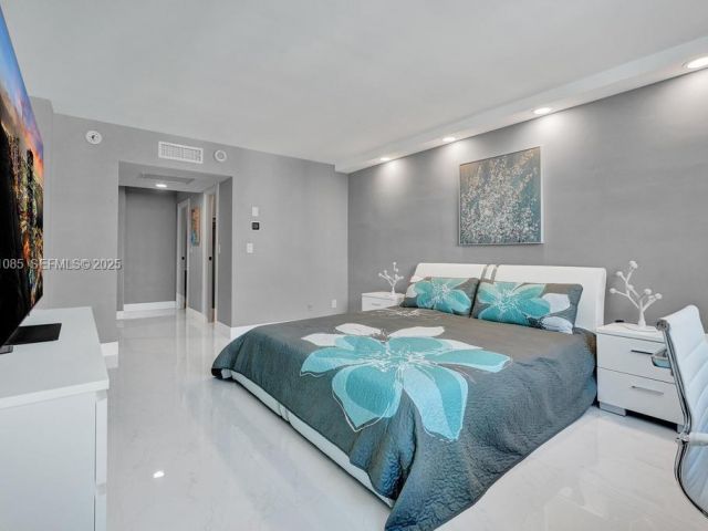 Продажа квартиры #1104 - фото 6916852