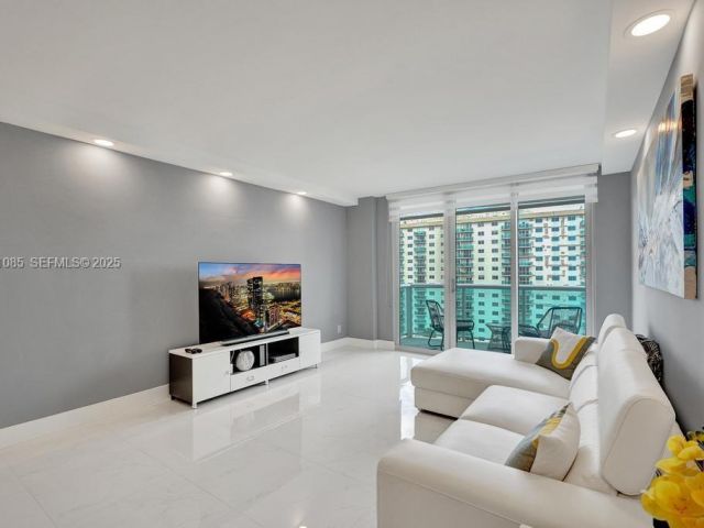 Продажа квартиры #1104 - фото 6916869